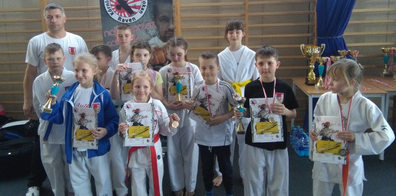 Nasi karatecy na Reven Cup w Kórniku zdobyli aż 13 medali. Fot. nadesłane