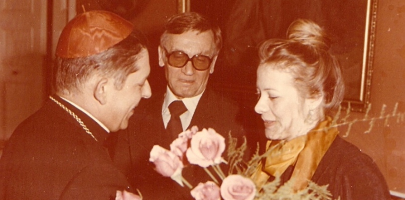 Maria Sokołowska z prymasem Józefem Glempem. Fot. archiwum Wojciecha Gonery
