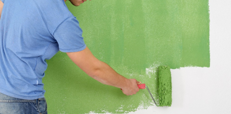 Malowanie ścian - przygotowania i triki na ukrywanie wad pomieszczeń