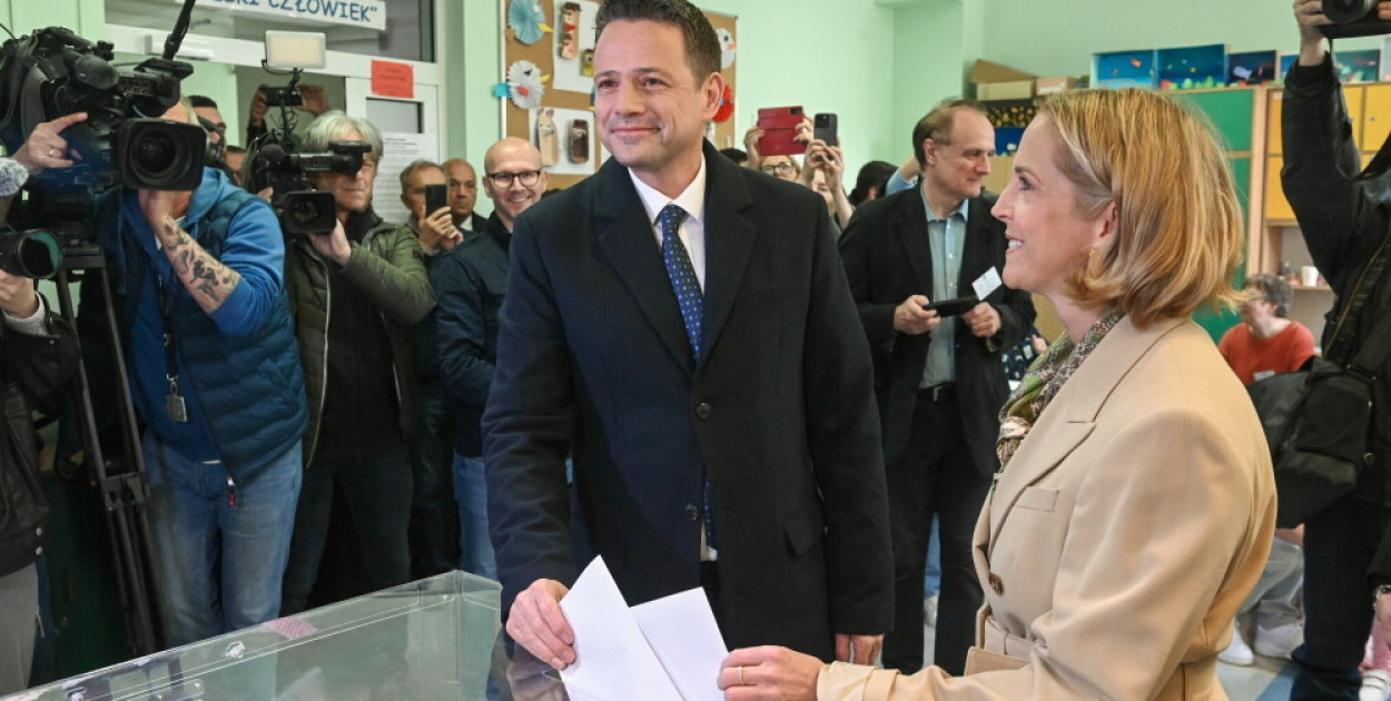 Exit poll: w drugiej turze wyborów Trzaskowski - 30,8 proc. i Nawrocki  - 29,1 proc.