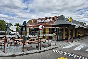 Restauracja McDonald\'s po remoncie-5303