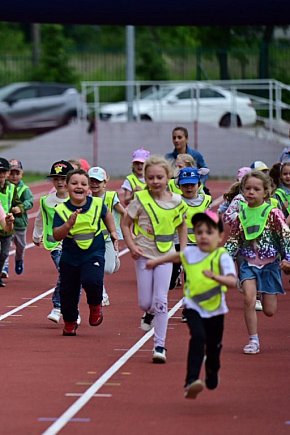 Przedszkolaki na rzecz pokoju – V Bieg Charytatywny z przesłaniem-5397