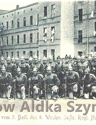 Niegdyś były tu koszary, później szkoła. Teraz to biurowiec-9006