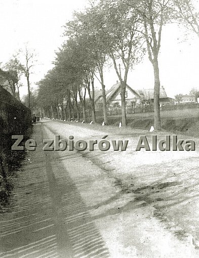 Mieszkańcy Mątew tę ulicę znają doskonale. Poznajecie miejsce?-9105