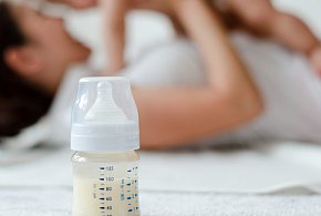 Groźna bakteria w mleku dla niemowląt. Nie podawaj dzieciom!-38143