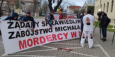 Protest przed sądem ws. zarzutów dla policjantów-44881