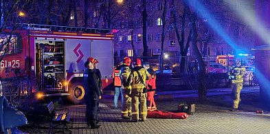 Tragedia na Rąbinie. Kobieta wypadła z okna wieżowca-46778