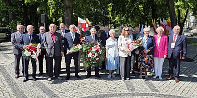 Inowrocław uczcił Święto Pracy-48518