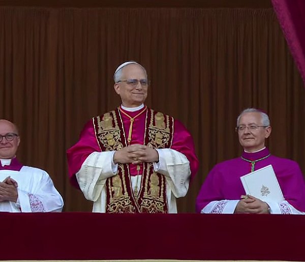 Nowy papież ukazał się światu. Takie przyjął imię!-48690