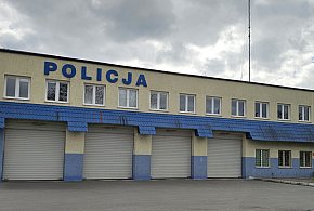 Zdradziły go wypchane kieszenie. Kradł kawę i alkohol-48804