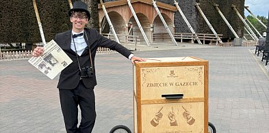 Otworzył stoisko fotograficzne przy tężni, by opłacić studia -48908