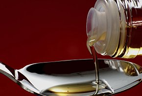 Popularny syrop na kaszel wycofany. Lepiej nie ryzykuj i sprawdź etykietę-49641