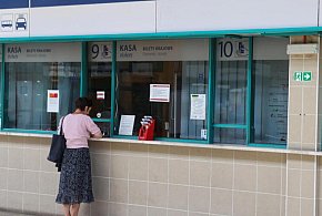 Coraz więcej biletów kolejowych kupujemy online, kasy stacjonarne tracą-49853