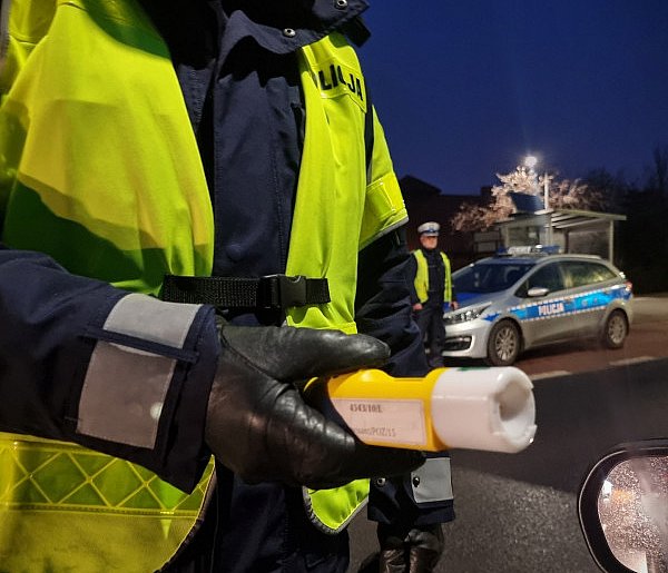 „Trzeźwy poranek” na drogach powiatu. Jeden kierowca po alkoholu-50160