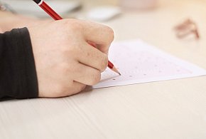 To zaważy na przyjęciu do szkoły średniej. Uczniowie już liczą punkty-50242