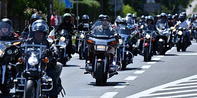 Trwa XX Zlot Motocyklowy "Na soli". Parada i pokazy na zdjęciach i filmie-50255