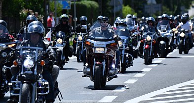 Trwa XX Zlot Motocyklowy "Na soli". Parada i pokazy na zdjęciach i filmie-50255