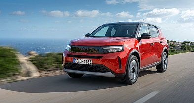 Opel Frontera: wszechstronny SUV dla rodziny, oferujący dużą przestrzeń i komfort-50793