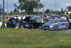 Niemiecko-włoski pojedynek na drodze. Bmw kontra Alfa Romeo-50879