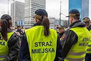 Będą surowsze kary za ataki na strażników miejskich-51502