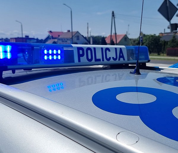 Dwaj 17-latkowie w rękach policji. Jeden z narkotykami, drugi pijany na rowerze-51507
