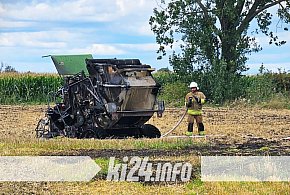Duży pożar na polu pod Inowrocławiem. W ogniu maszyna i rżysko-51549