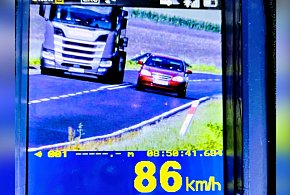 Wyprzedzał na skrzyżowaniu – zatrzymali go policjanci grupy SPEED-51693