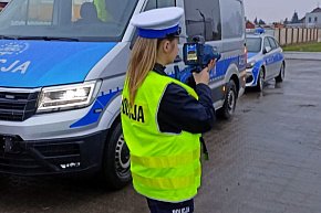Policja: Ostrożność na drogach ratuje życie-5883
