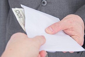 Zarabiasz bez firmy? Od 2026 roku wchodzi nowy, wyższy próg-52889