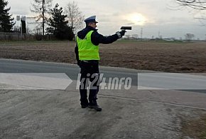 Kierowca mercedesa przekroczył prędkość i tracił prawo jazdy-53337