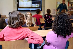 Radni przed decyzją. Szkoły do zamknięcia?-53858