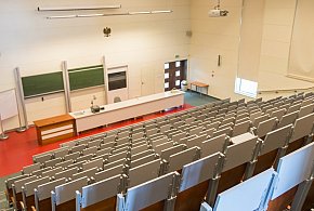 Uczelnie przeżywają oblężenie. Ten kierunek przyciąga tłumy-54576