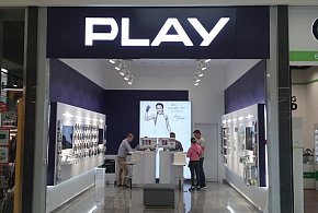 Potężna kara dla Play. Sieć ma zwrócić klientom pobrane środki-54997