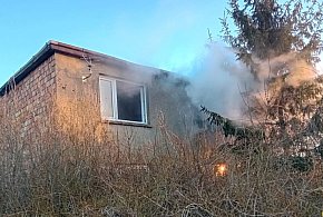 W Wigilię strażacy mieli co robić. Pożar domu niedaleko Inowrocławia-55402