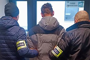 21-latek wpadł z narkotykami. Grozi mu nawet 10 lat-55753