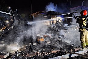 W Kruszwicy spłonął domek letniskowy. Zostały tylko zgliszcza-55876