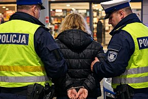 Nie zapłaciła za taksówkę. Od razu pojechała za kratki