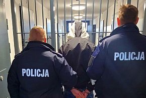 Zaczęło się od „awarii” w mieszkaniu, a skończyło na wpadce z narkotykami