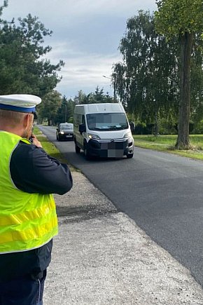 8 na 10 kierowców jechało za szybko-5671