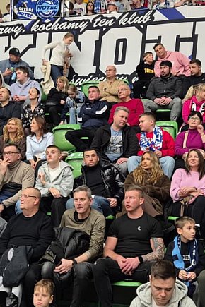 Kibice na meczu KSK Qemetica Noteć Inowrocław - Politechnika Opolska fot: Jakub Kozłowski-6028