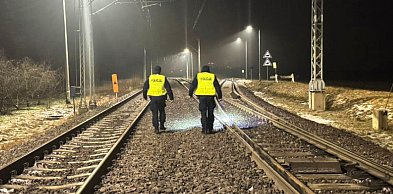 Trwa operacja „TOR”. Policjanci patrolują torowiska
