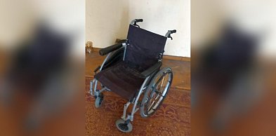 Ukradł inwalidzki wózek, żeby odwieźć pijanego kolegę