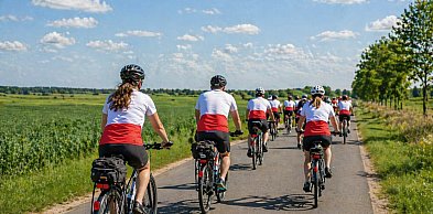 Rajd rowerowy w barwach biało-czerwonych. Gniewkowo zaprasza