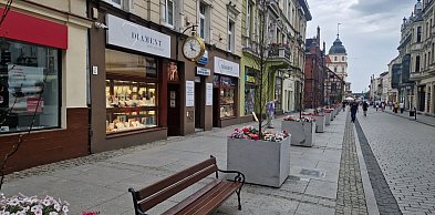Donice za 45 tys. zł znów pękają. Radny pyta o straty