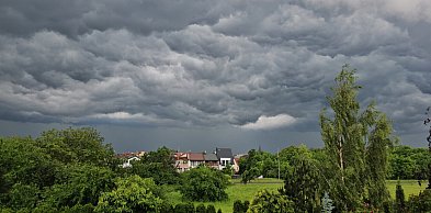 Znów zapowiadają burze i deszcze. Wydano ostrzeżenie