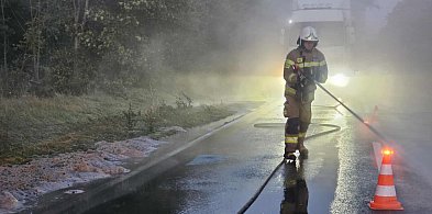 Pulpa ziemniaczana zablokowała drogę krajową nr 15-52755
