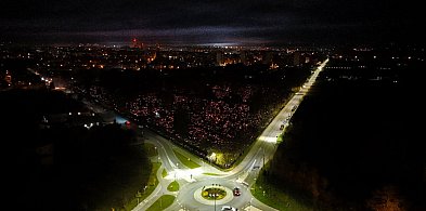 Nocny przelot nad jednym z inowrocławskich cmentarzy-53741