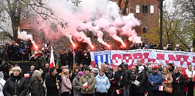 Radni: potrzebne jasne zasady ws. pirotechniki na uroczystościach-55056