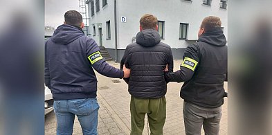 Cztery zarzuty po rozboju i pościgu. Grozi mu nawet 20 lat za kratkami-55369