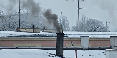 Sezon grzewczy trwa. Sprawdź, czego nie wolno palić w piecu-56119